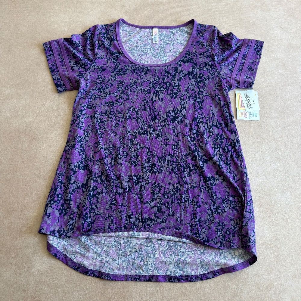 LulaRoe Purple Floral Classic Tee • size small • NWT
